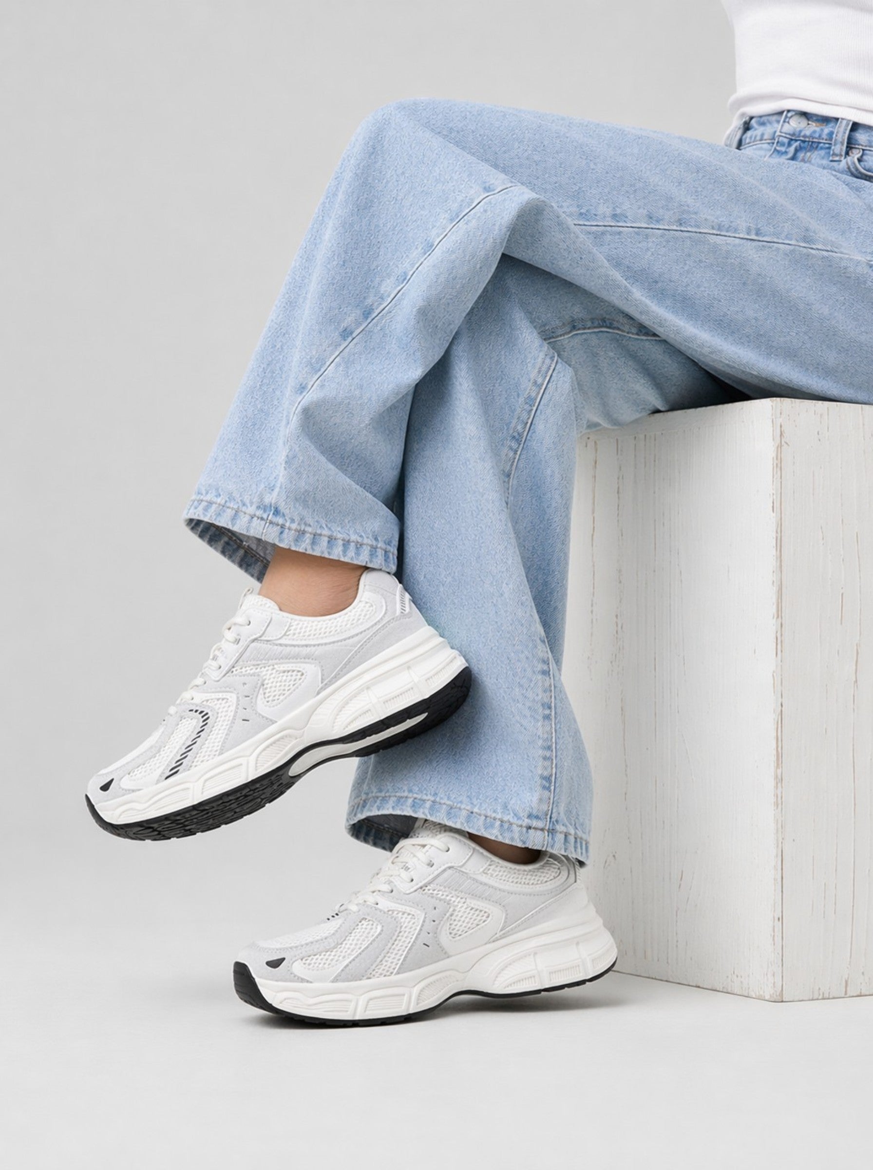 Women's Retro Chunky Mesh Sneakers - White/Grey