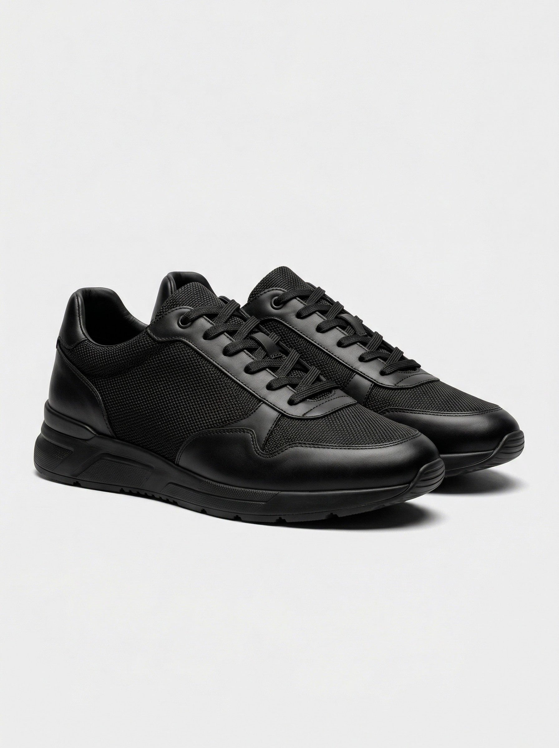 Men's Essential Urban Sneaker - Triple Black Minimalist