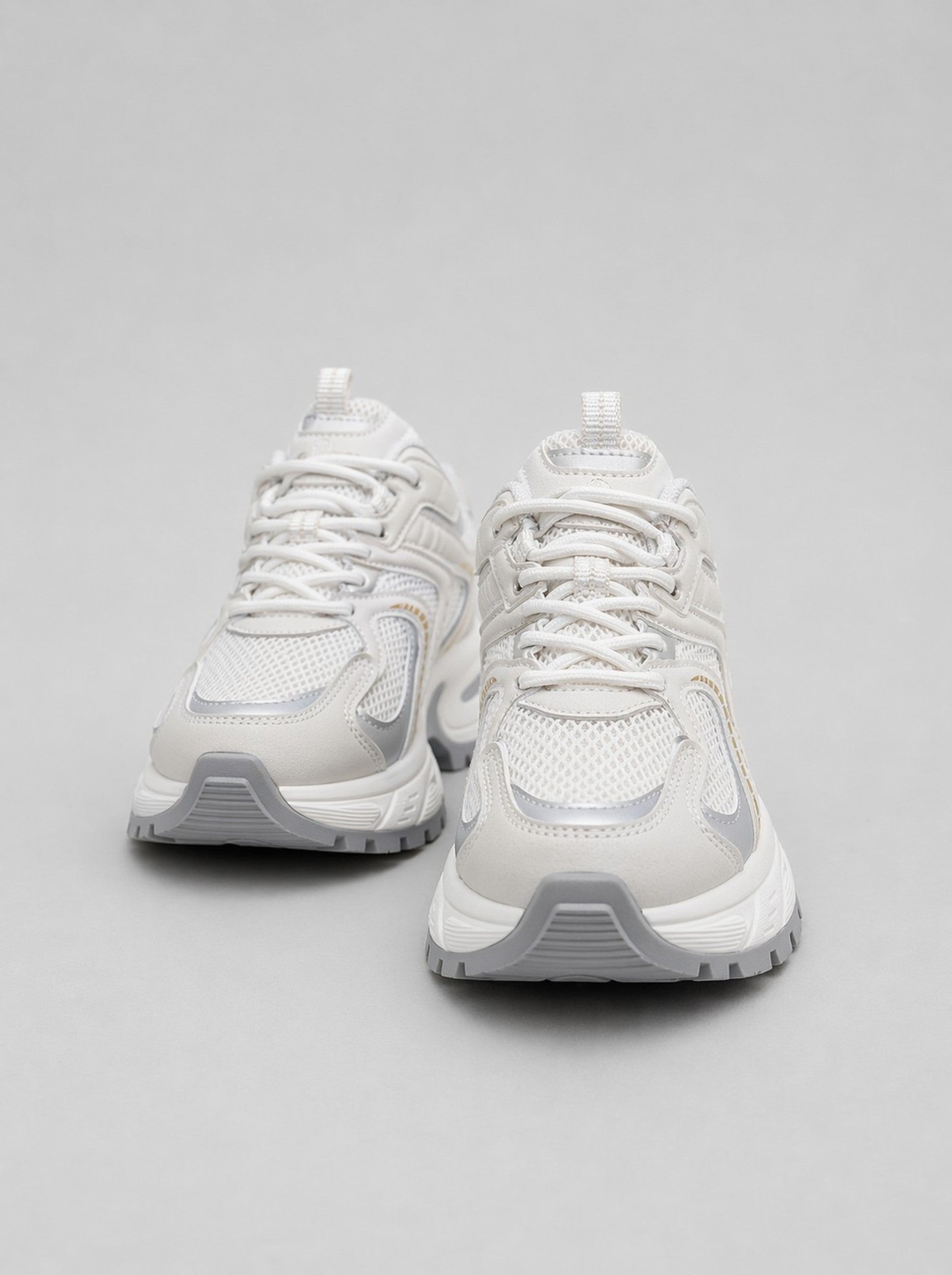 Women's FAST Retro Runner - White/Grey