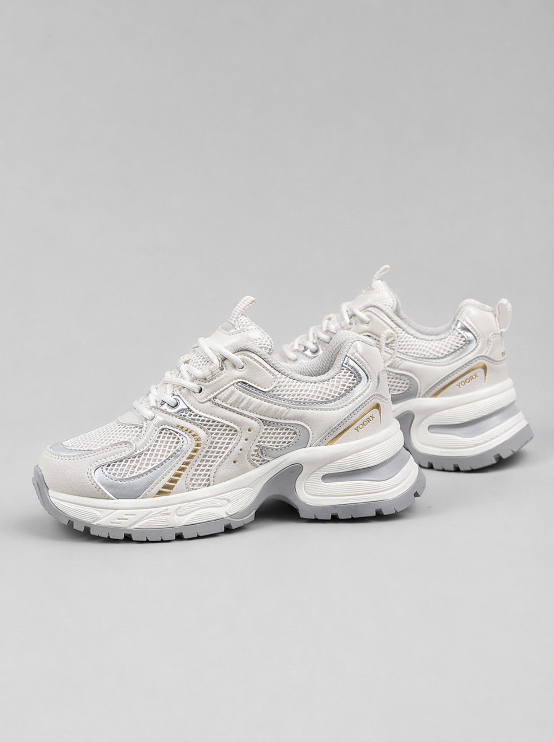 Women's FAST Retro Runner - White/Grey