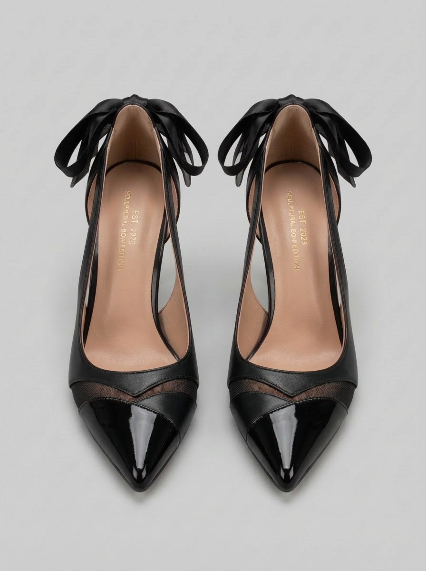 Women's Sculptural Bow-Edition Pointed Pumps — Noir