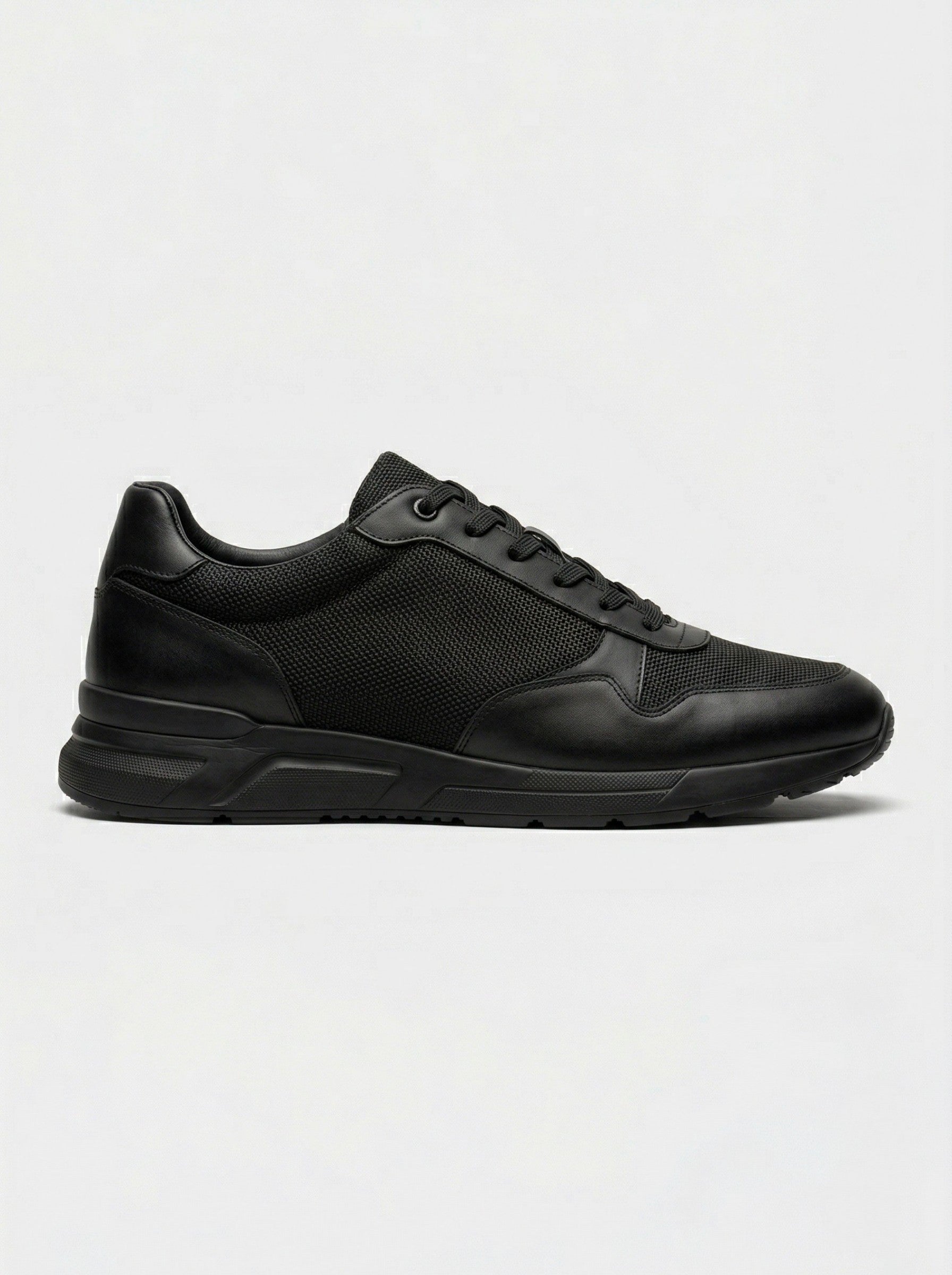 Men's Essential Urban Sneaker - Triple Black Minimalist