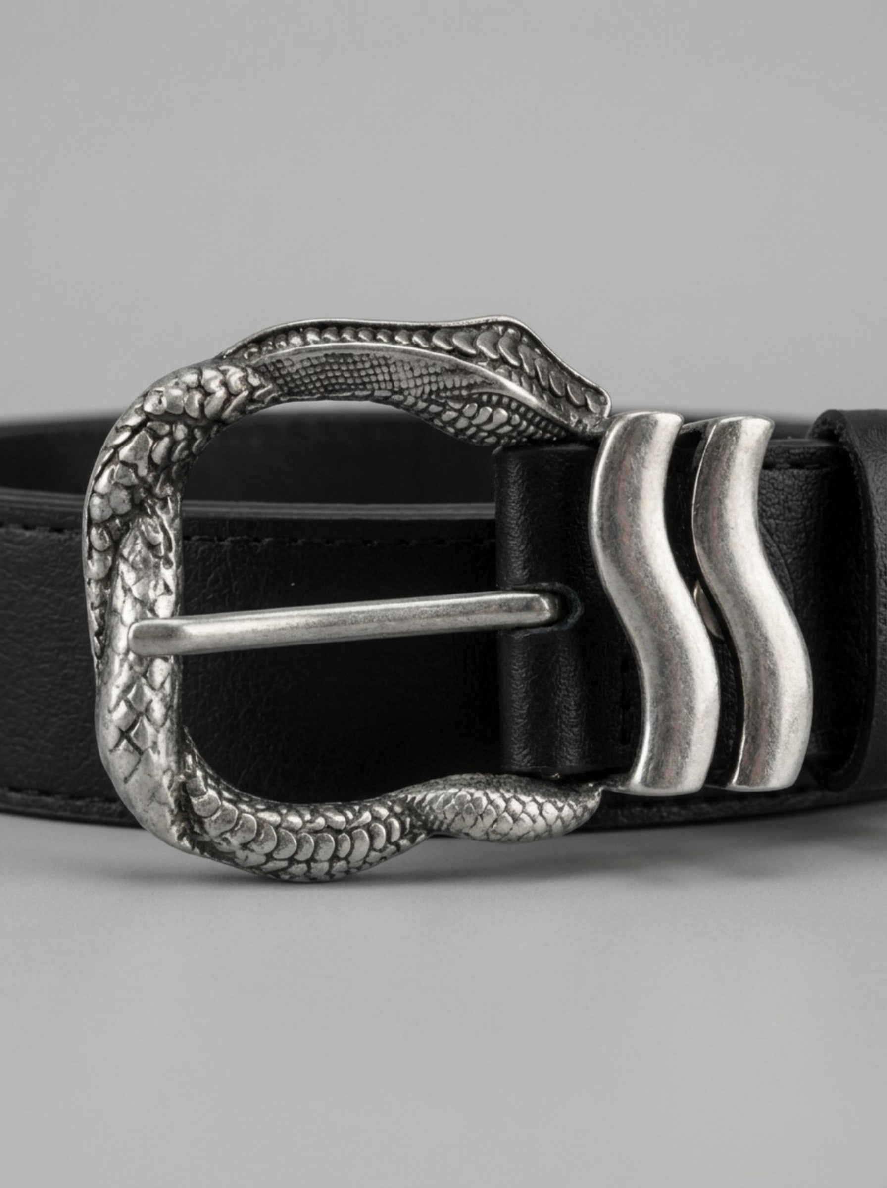 Women's "Midnight Serpent" Leather Belt — Antique Silver Edition