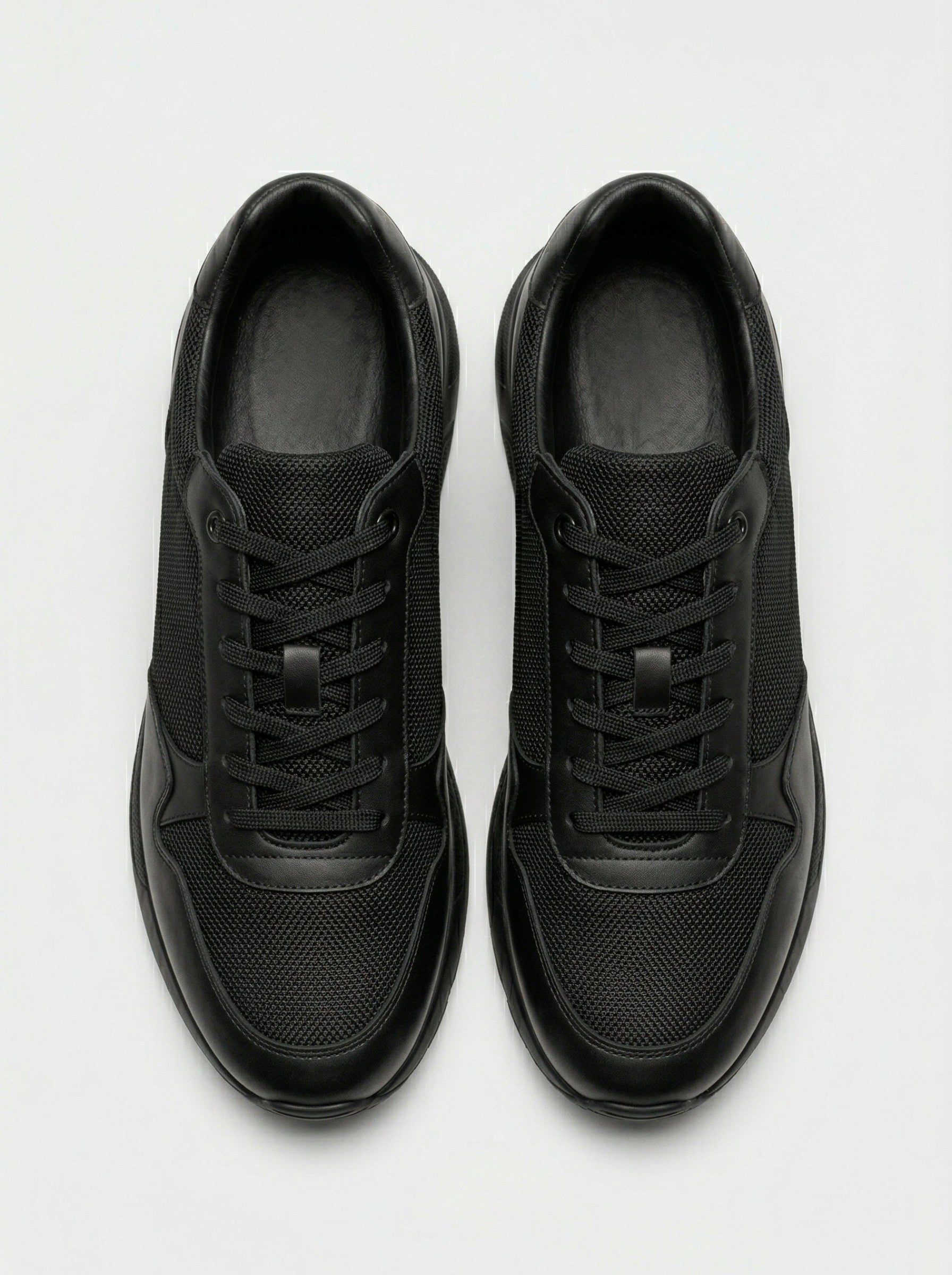Men's Essential Urban Sneaker - Triple Black Minimalist