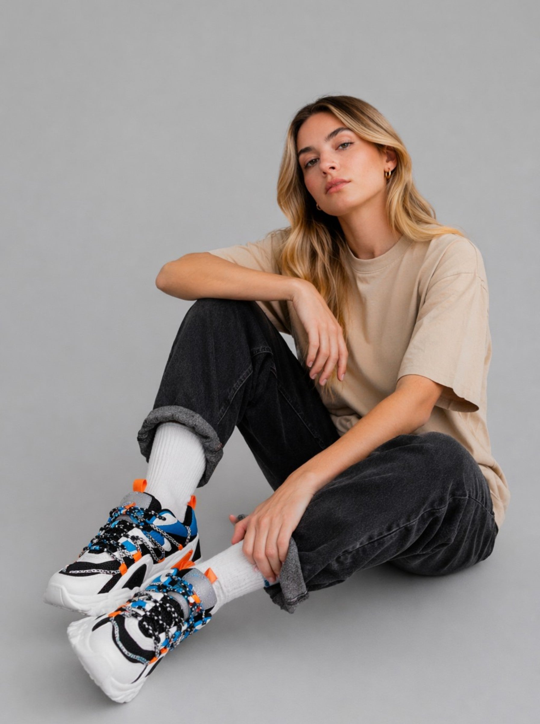 Women's FAST Retro Runner - Beige/Tan