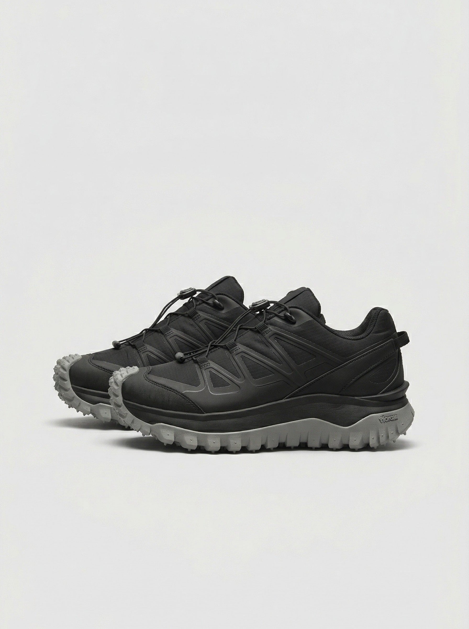 Men's Technical Trail Runner — Black/Graphite Grey