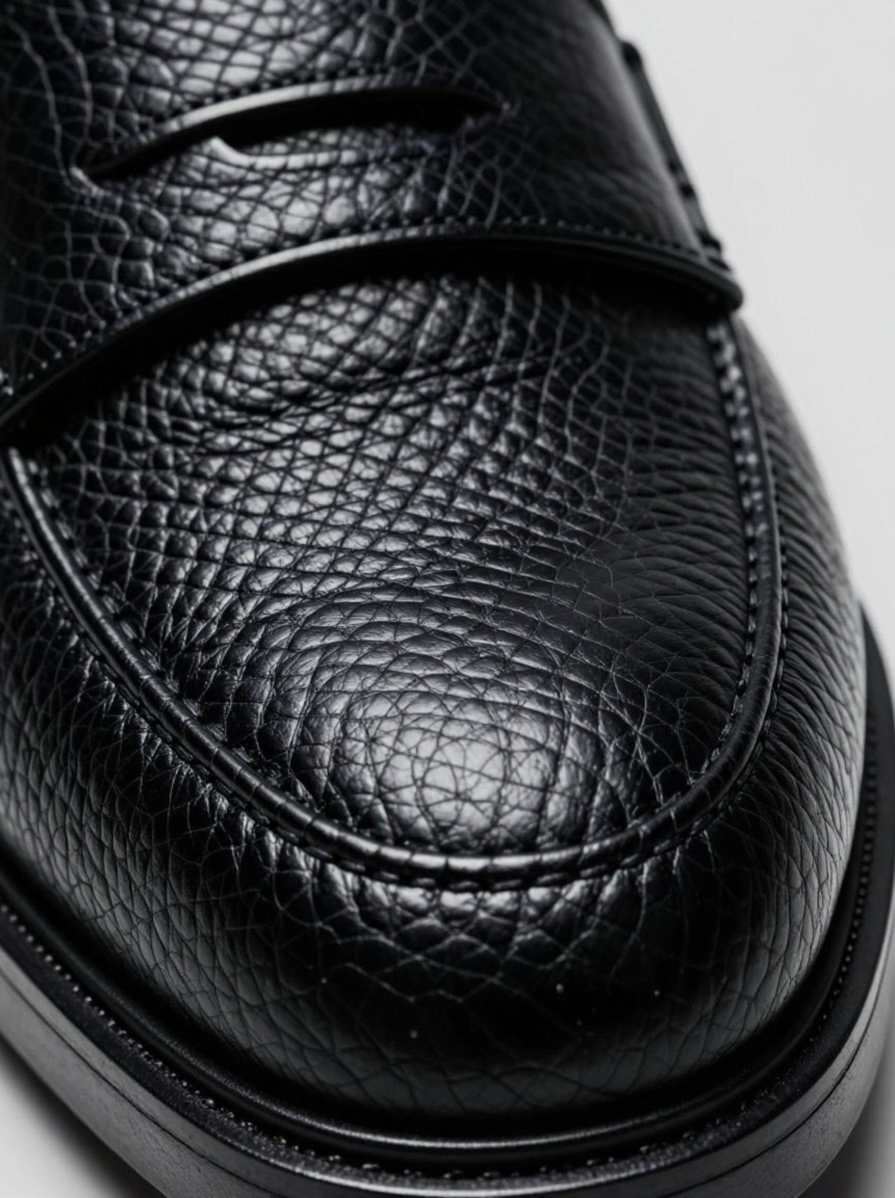 Men's Chunky Black Textured Penny Loafers